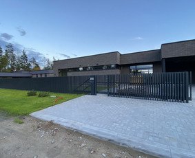 Juodas Plaktukas atlikti metalo darbai