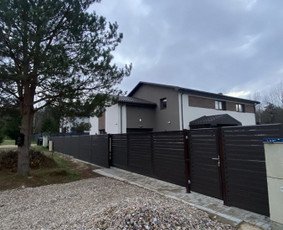 Tvora pagal architektūrą